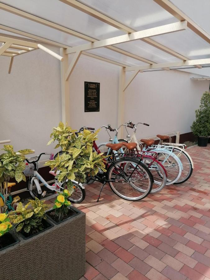 Édes Álom Guesthouse Szeged Exterior foto