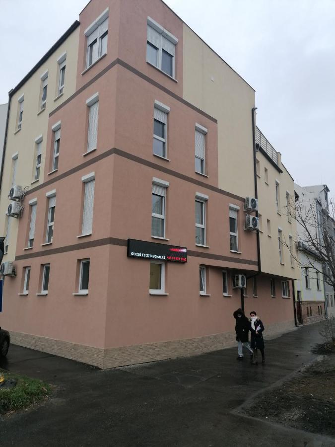 Édes Álom Guesthouse Szeged Exterior foto